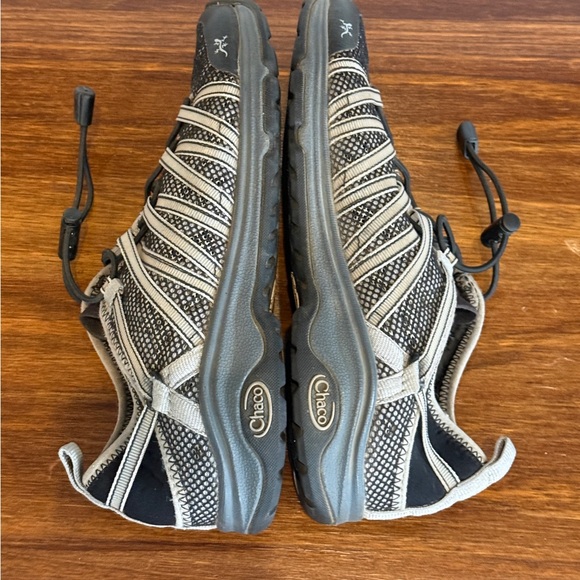 Chaco Size 7 Water Shoes Black Gray Outdoor Hiking River Lightweight Sport - Picture 6 of 9